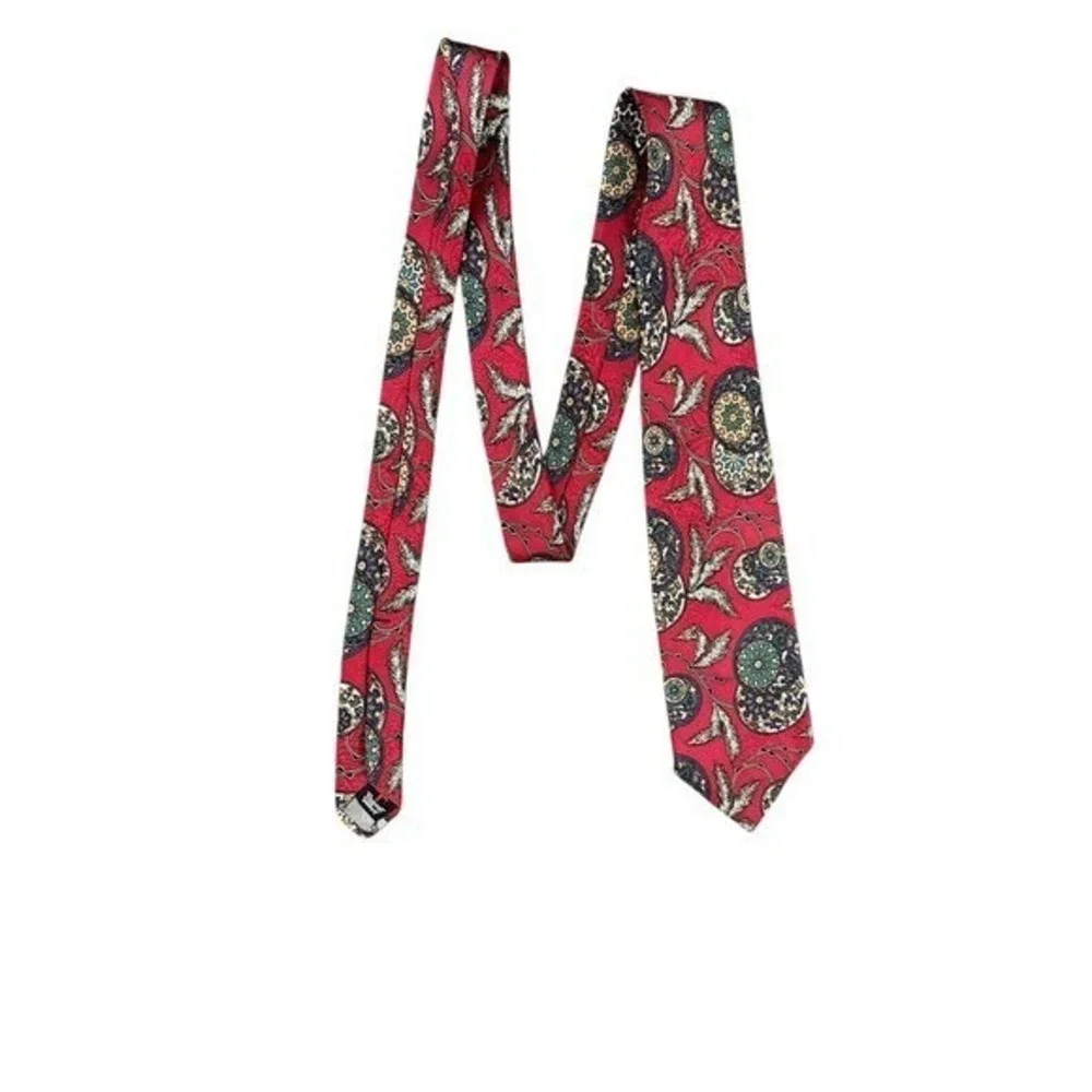 Robert Talbott Silk Tie Red Medallion Paisley Hand Sewn Retro USA Ivy‎ Leauge